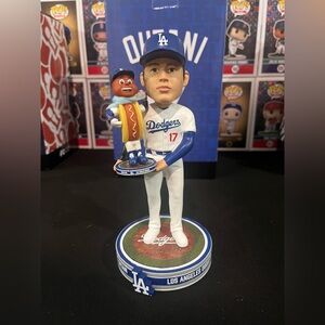 Shohei Ohtani & Dodger Dog FOCO  LA Dodgers Bobble Dubblz Friendz Bobblehead